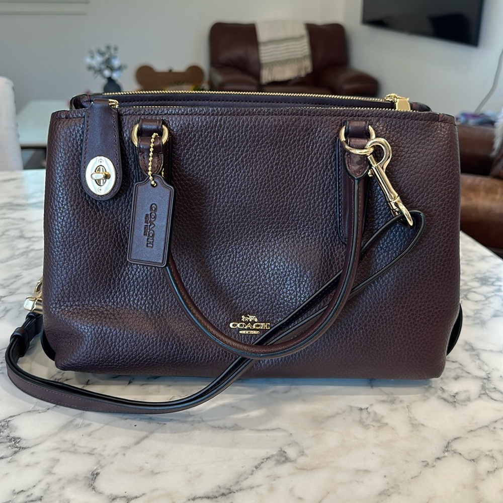 🎉 SOLD RARE Like New Coach Pebbled Brooklyn 28 Carryall in Oxblood/Gold 🎉